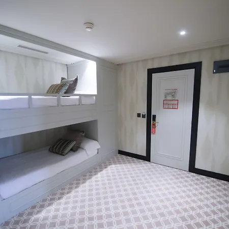 Bahía Hotel 4*