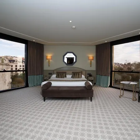 Bahia Hotel 4*